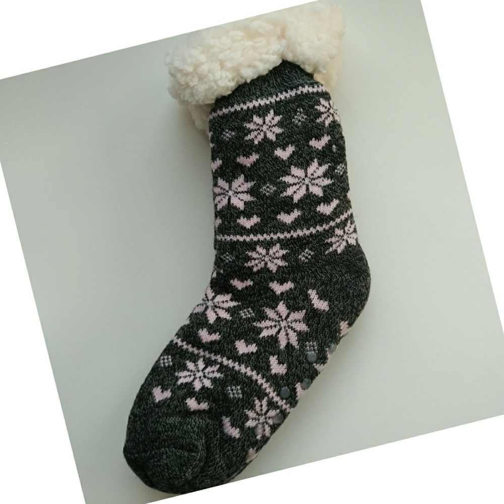 LAST ONE! The Ultimate Sherpa Lined Cabin Socks - Picture 4 of 5